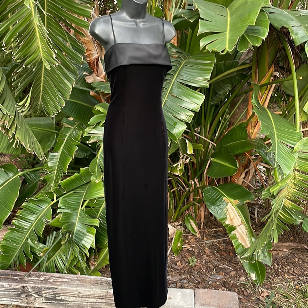 Alex evening classic velvet column dress